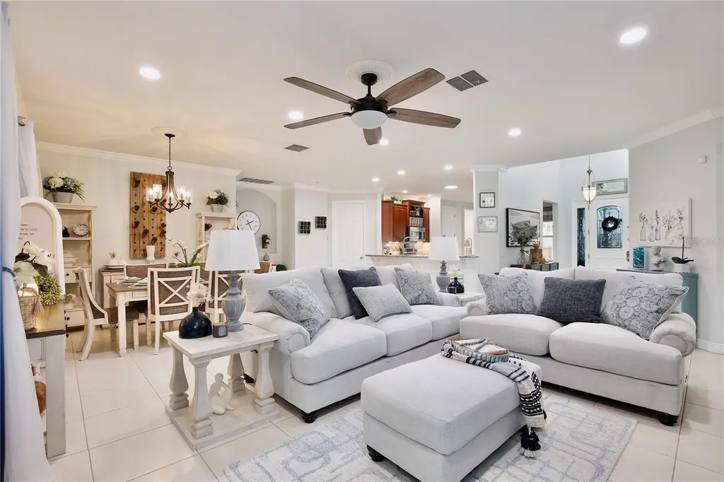 217 Lake Cassidy Drive Kissimmee FL 34759
