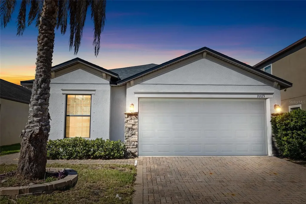 10019 Newminster Loop Ruskin FL 33573