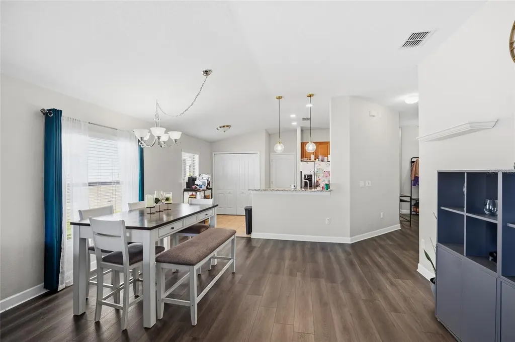 10019 Newminster Loop Ruskin FL 33573
