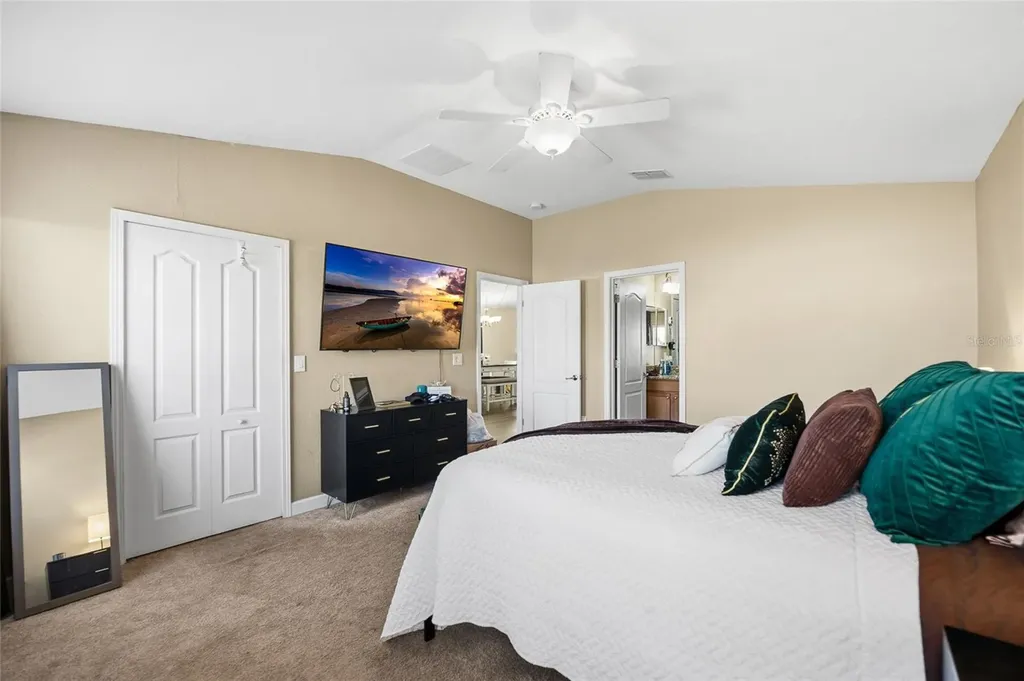 10019 Newminster Loop Ruskin FL 33573