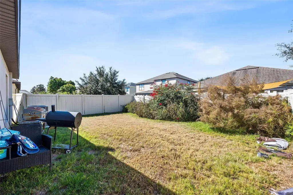 10019 Newminster Loop Ruskin FL 33573