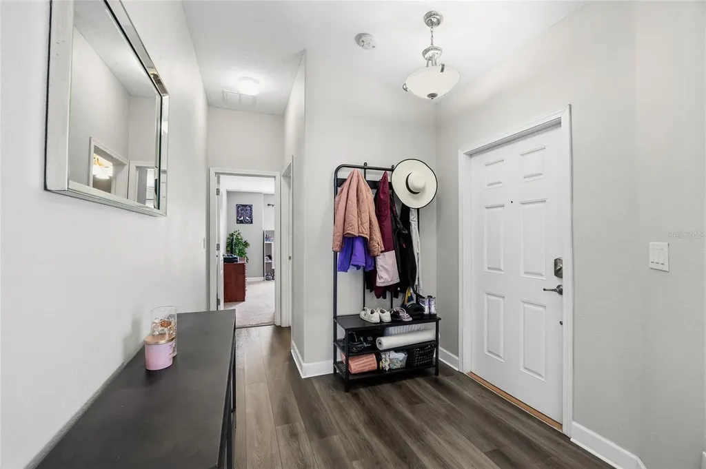 10019 Newminster Loop Ruskin FL 33573