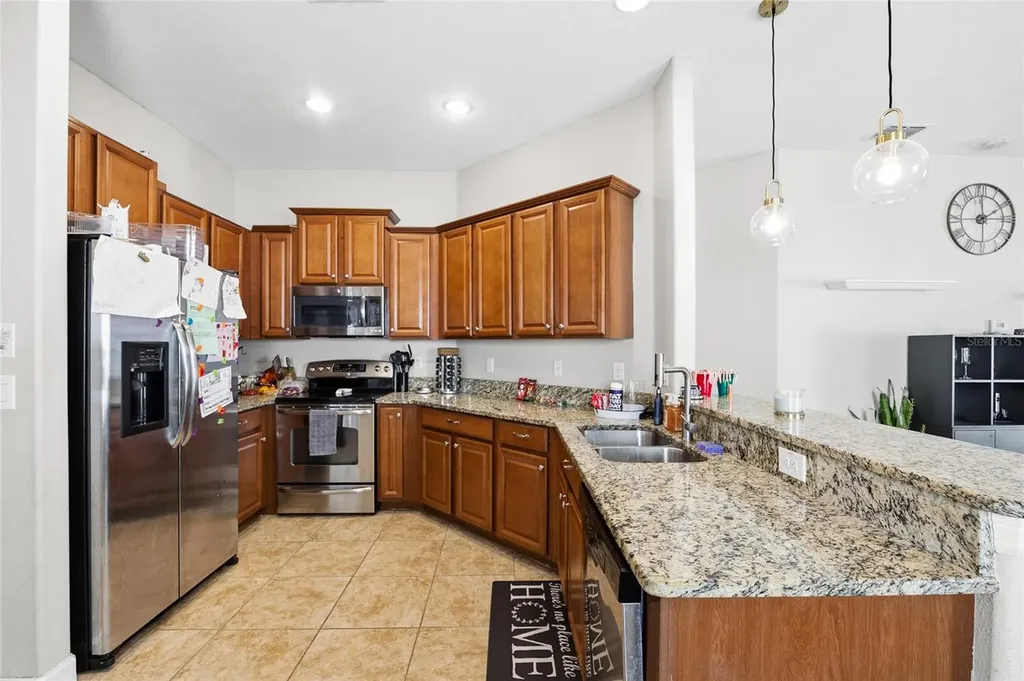 10019 Newminster Loop Ruskin FL 33573