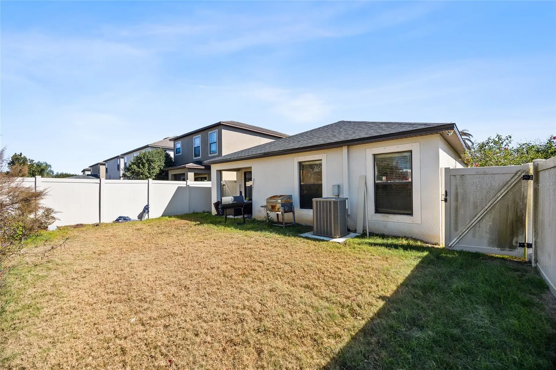 10019 Newminster Loop Ruskin FL 33573