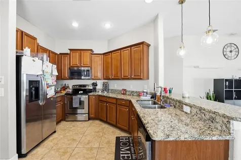 10019 Newminster Loop Ruskin FL 33573