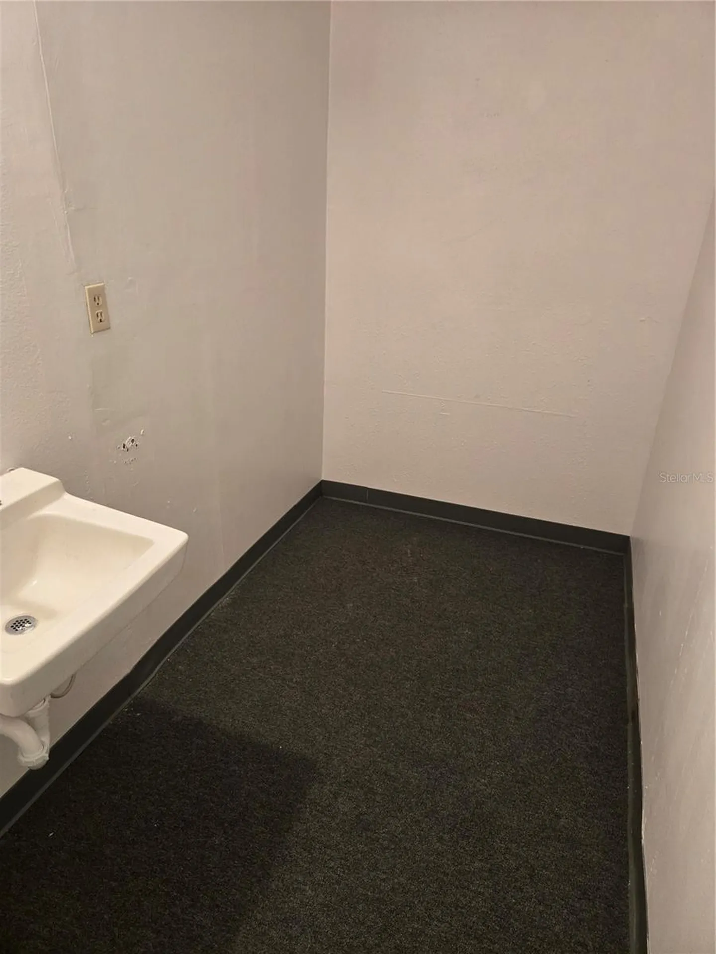 8831 49th Street N Pinellas Park FL 33782