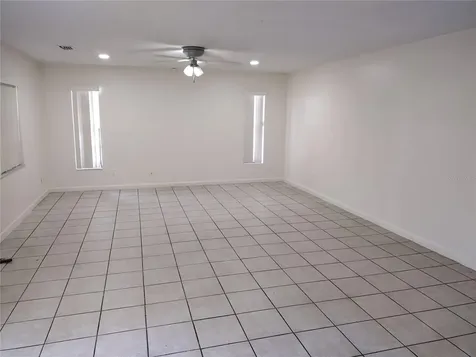 2761 Michigan Avenue Kissimmee FL 34744