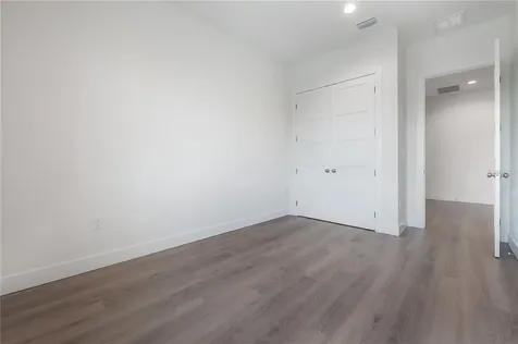 5530 N 9th Street Tampa FL 33604