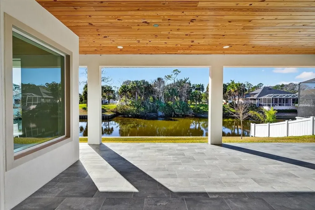 7 Crandon Court Palm Coast FL 32137