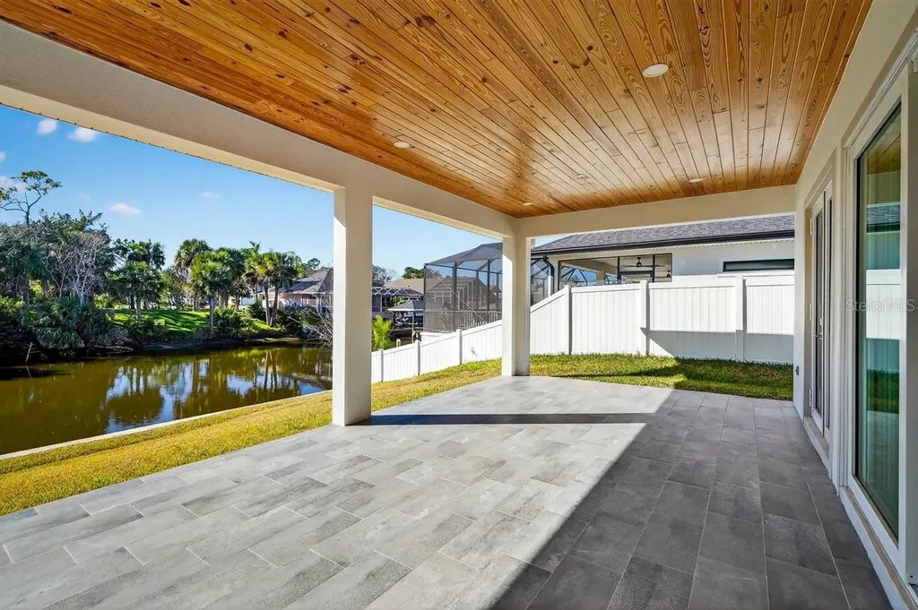 7 Crandon Court Palm Coast FL 32137