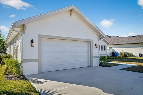7 Crandon Court Palm Coast FL 32137