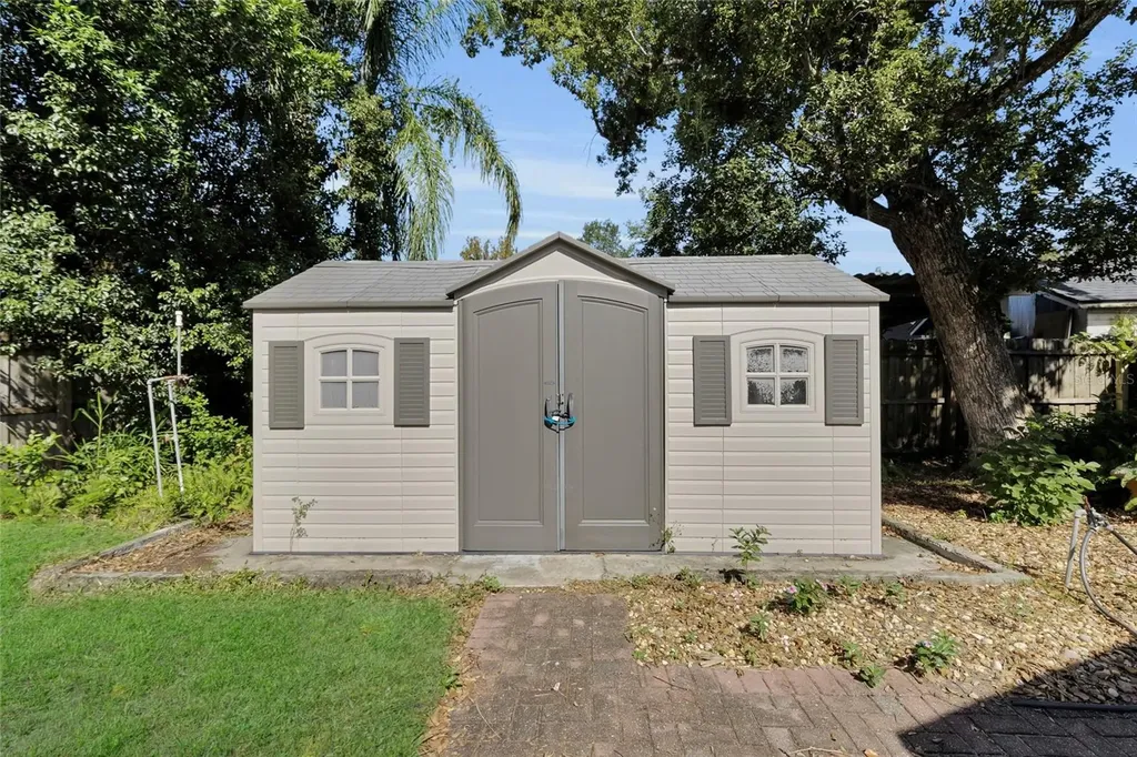 335 Simpson Mount Dora FL 32757