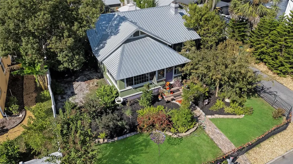 335 Simpson Mount Dora FL 32757