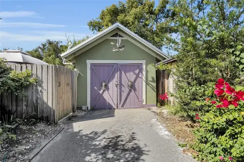 335 Simpson Mount Dora FL 32757