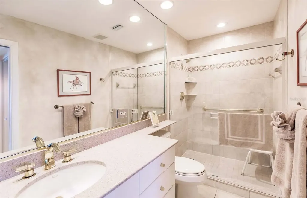 1055 W Peppertree Drive Sarasota FL 34242