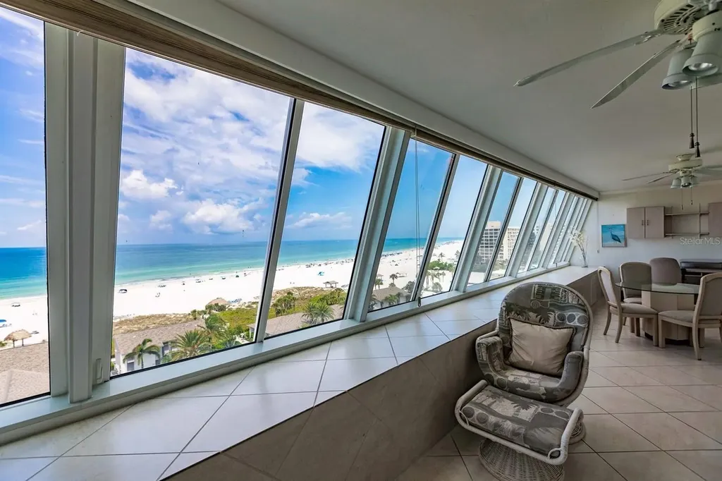 1055 W Peppertree Drive Sarasota FL 34242