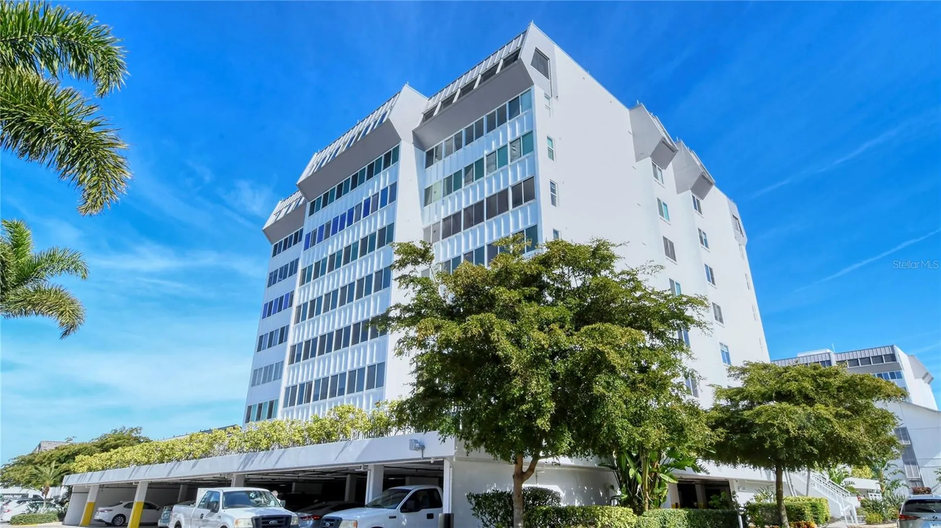 1055 W Peppertree Drive Sarasota FL 34242