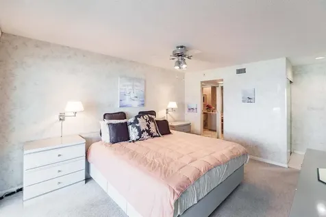 1055 W Peppertree Drive Sarasota FL 34242