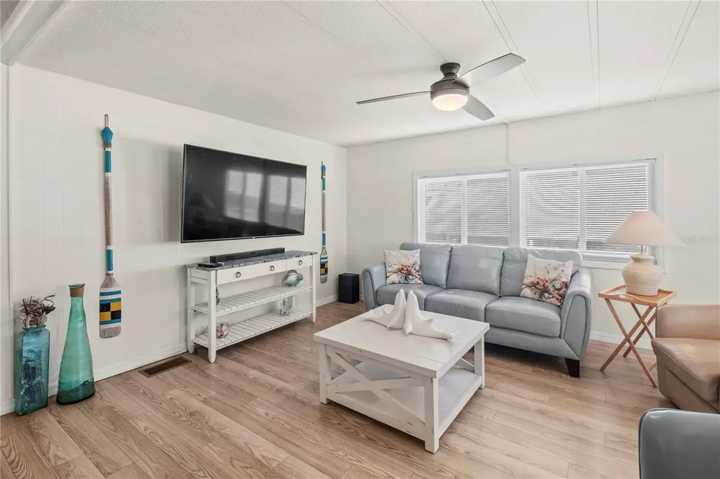 4902 91st Lane St Petersburg FL 33708
