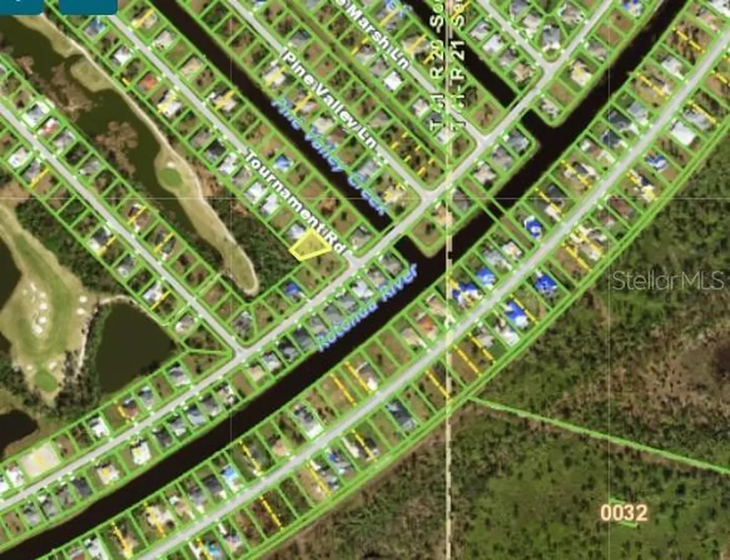 4 Tournament Road Rotonda West FL 33947
