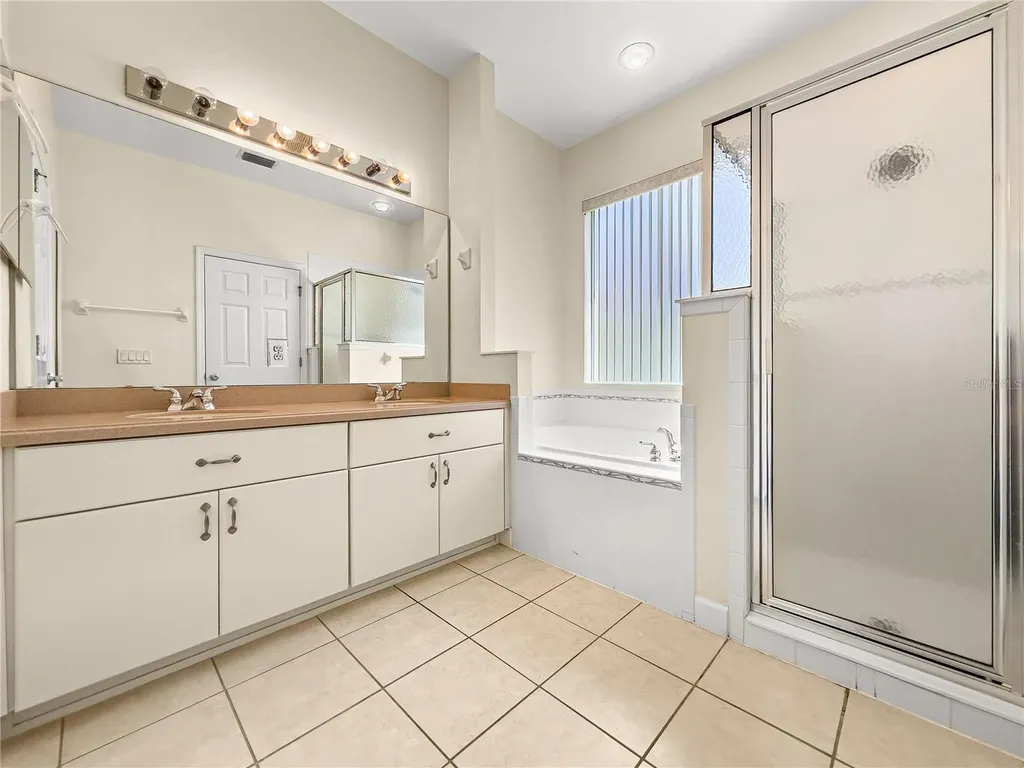 8045 Waterbury Way Mount Dora FL 32757