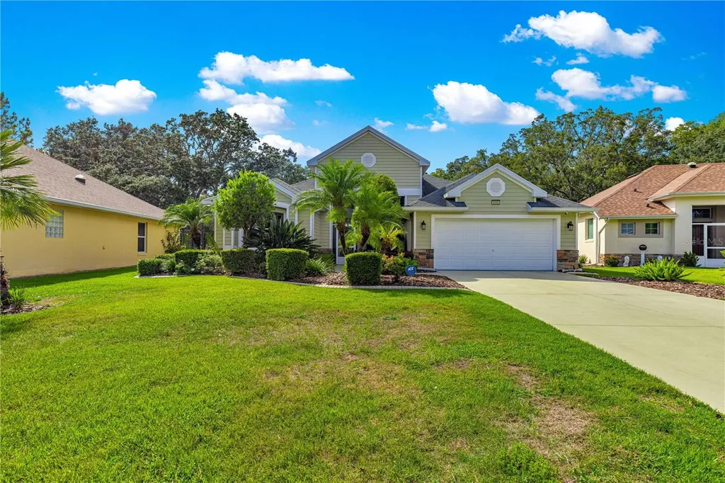 8045 Waterbury Way Mount Dora FL 32757