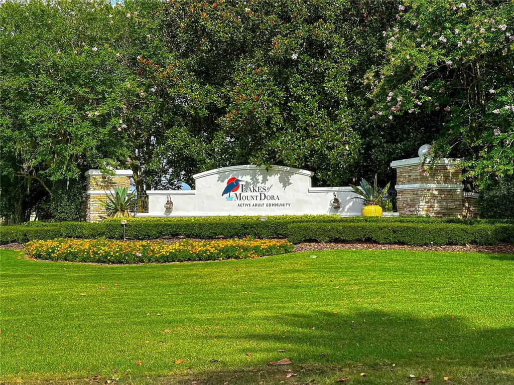 8045 Waterbury Way Mount Dora FL 32757