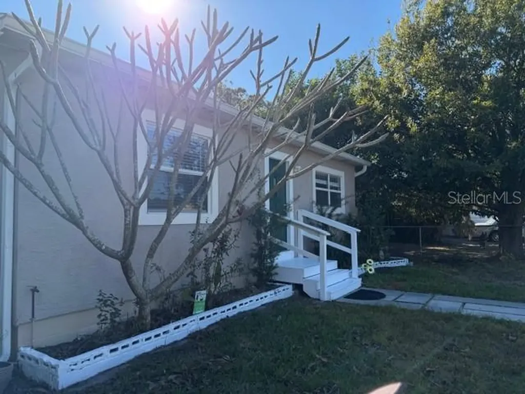 5722 20th Avenue S Gulfport FL 33707