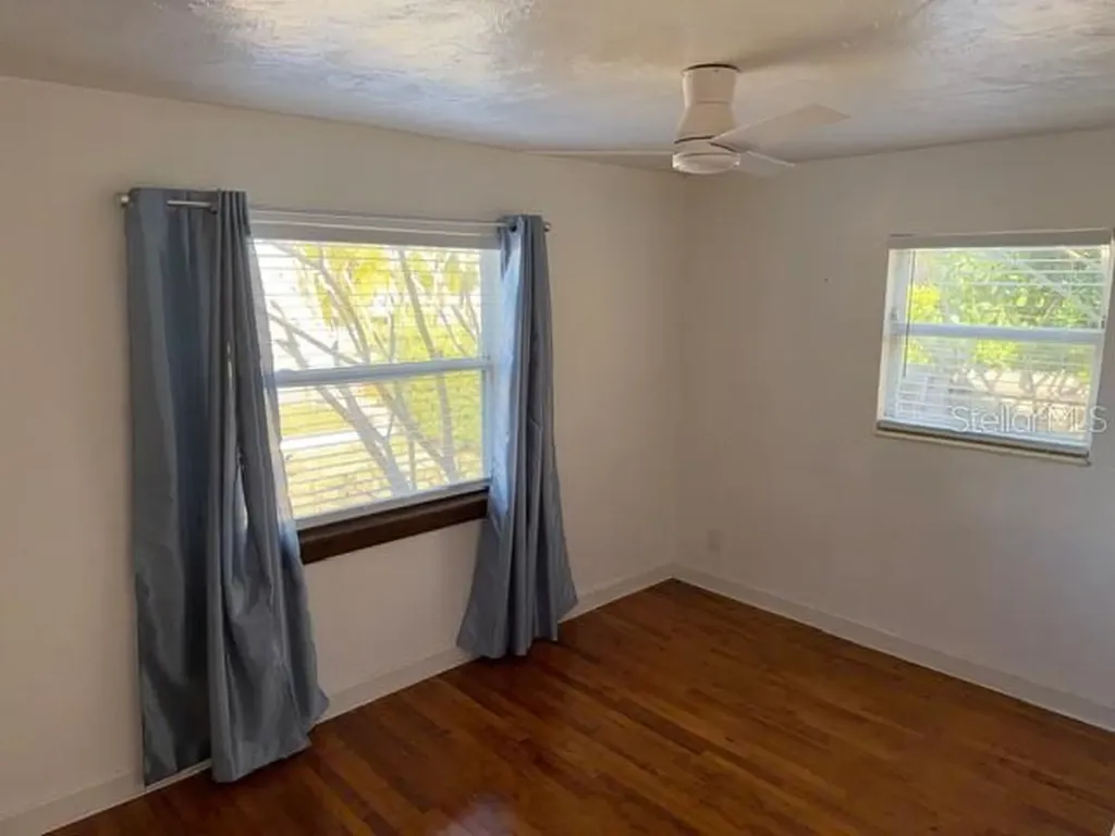 5722 20th Avenue S Gulfport FL 33707