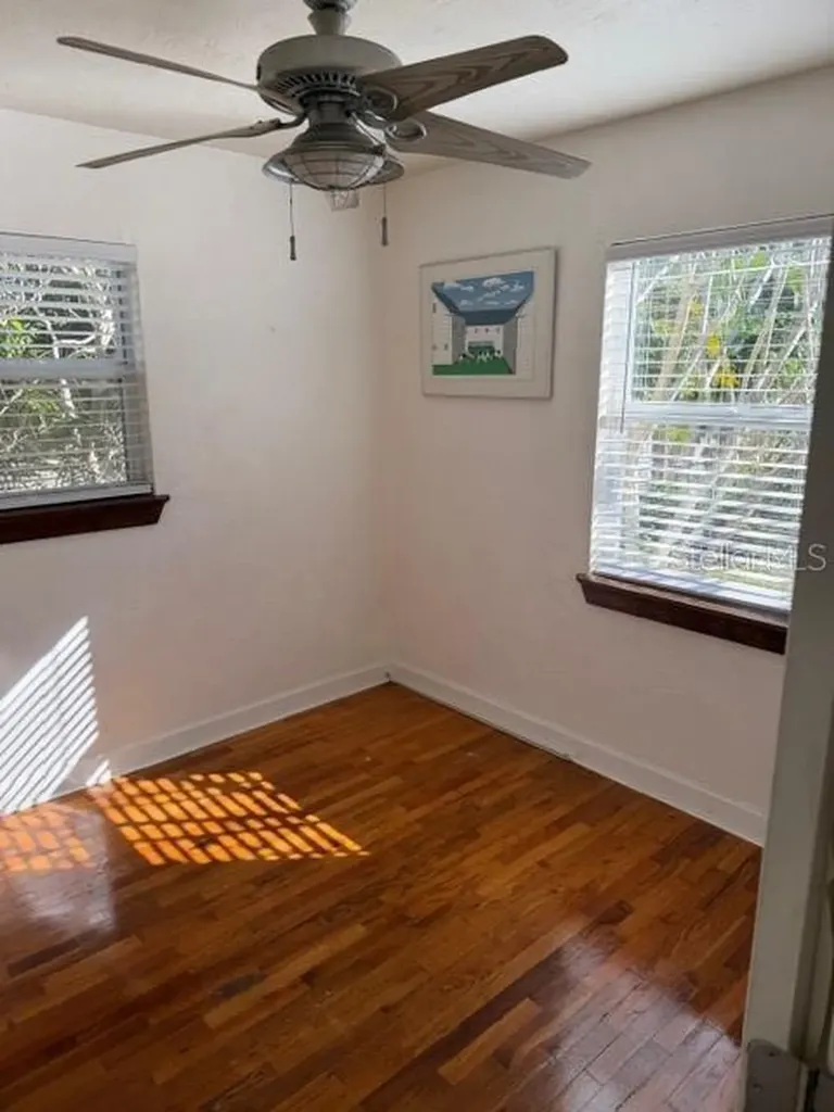 5722 20th Avenue S Gulfport FL 33707