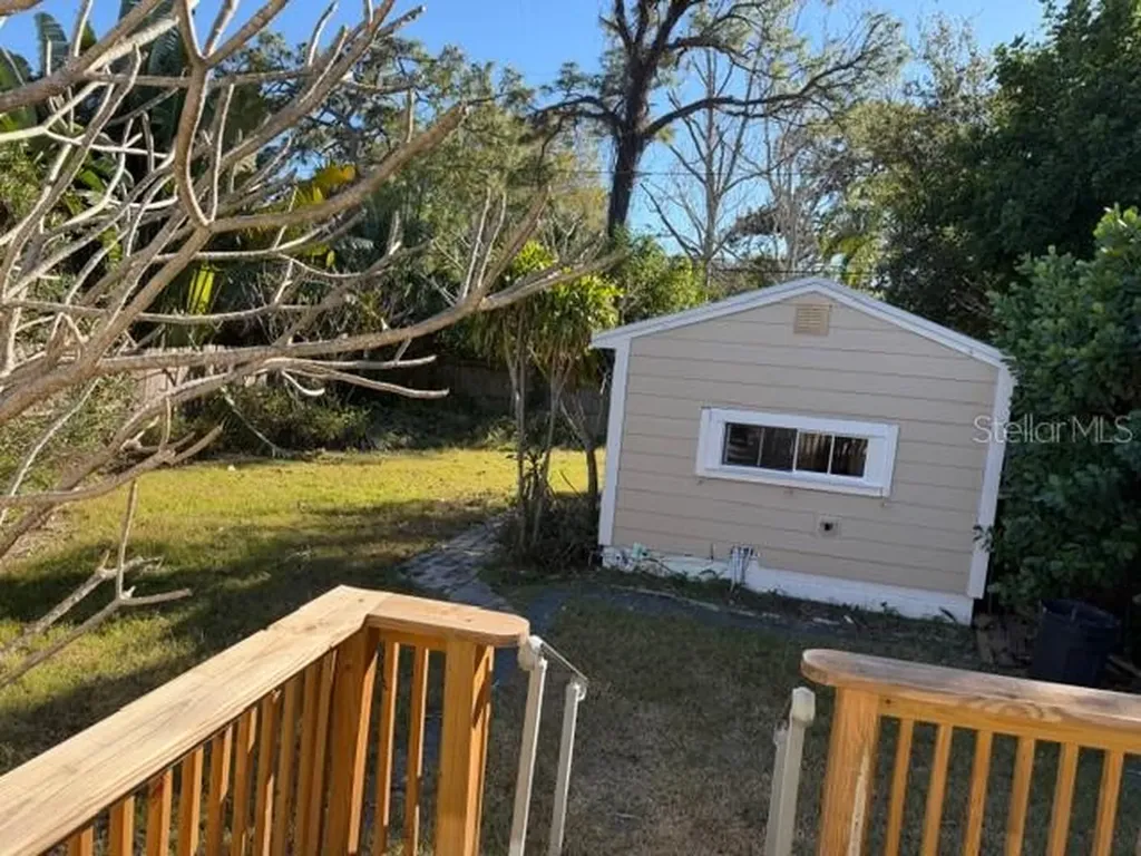 5722 20th Avenue S Gulfport FL 33707