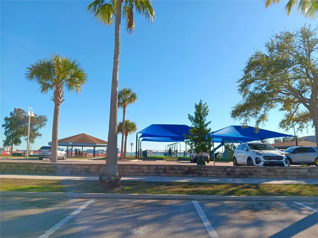 5722 20th Avenue S Gulfport FL 33707