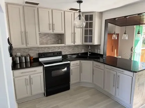 5722 20th Avenue S Gulfport FL 33707