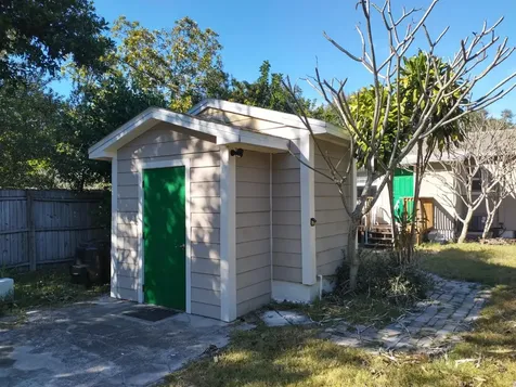 5722 20th Avenue S Gulfport FL 33707