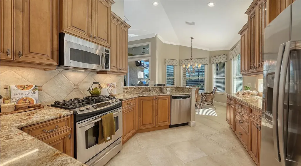 7325 Lake Forest Glen Lakewood Ranch FL 34202