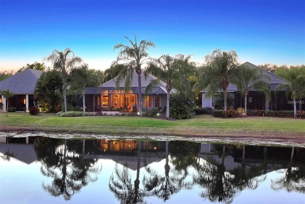 7325 Lake Forest Glen Lakewood Ranch FL 34202