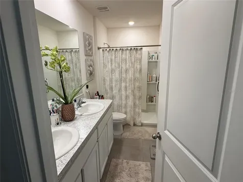 5365 Pinecone Court Wildwood FL 34785