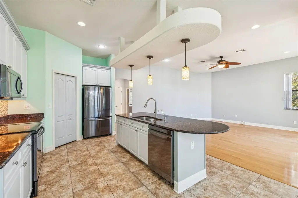 1652 Citrine Trail Tarpon Springs FL 34689
