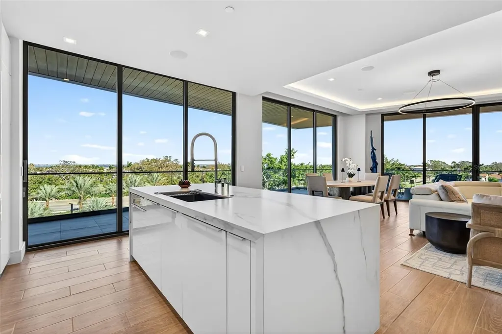1591 Gulf Of Mexico Drive Longboat Key FL 34228