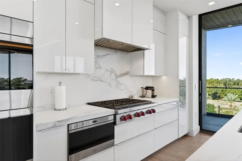 1591 Gulf Of Mexico Drive Longboat Key FL 34228