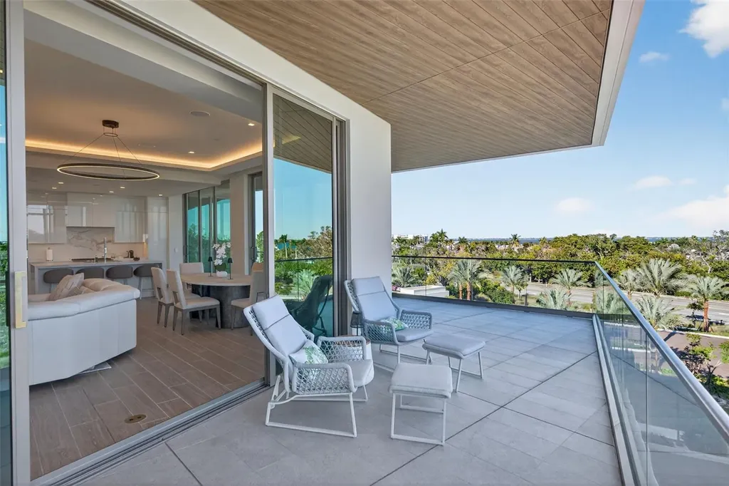 1591 Gulf Of Mexico Drive Longboat Key FL 34228