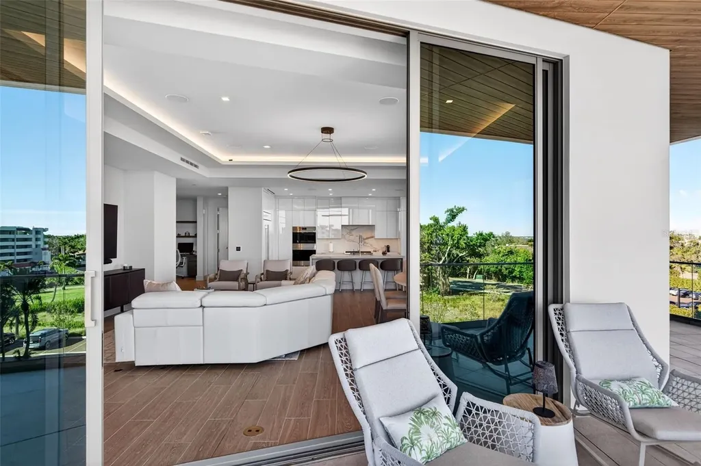 1591 Gulf Of Mexico Drive Longboat Key FL 34228