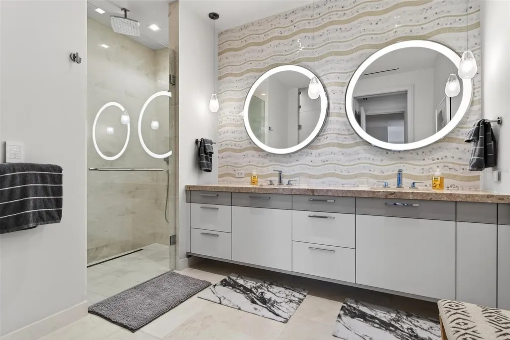 1591 Gulf Of Mexico Drive Longboat Key FL 34228