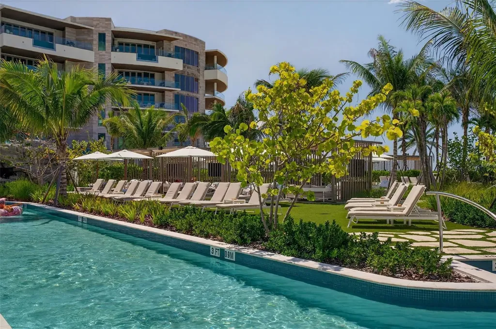 1591 Gulf Of Mexico Drive Longboat Key FL 34228