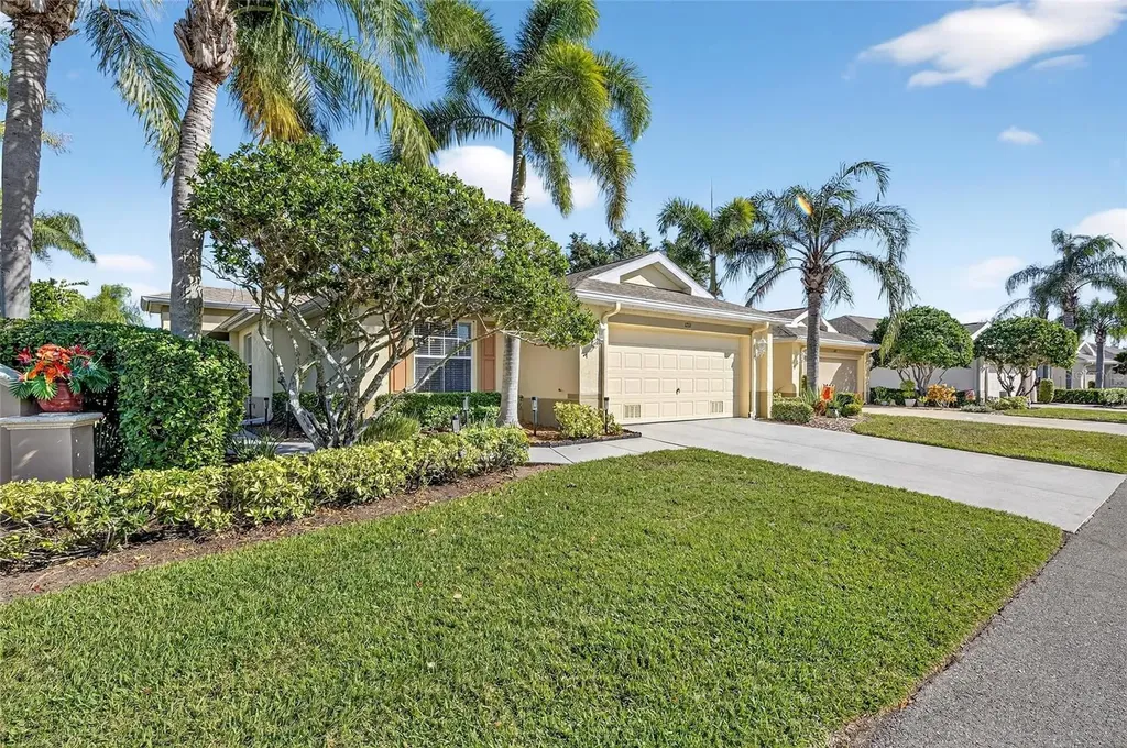 1201 Corinth Greens Drive Sun City Center FL 33573