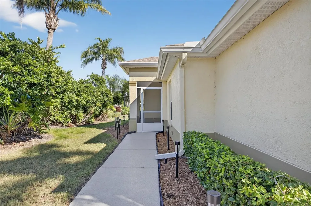 1201 Corinth Greens Drive Sun City Center FL 33573