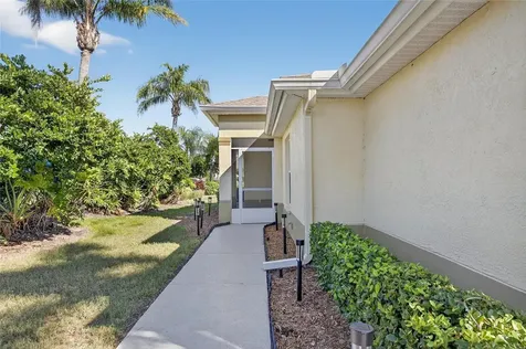 1201 Corinth Greens Drive Sun City Center FL 33573