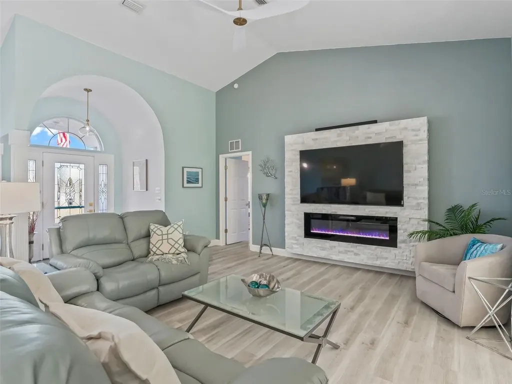 5016 NW 18th Street Ocala FL 34482