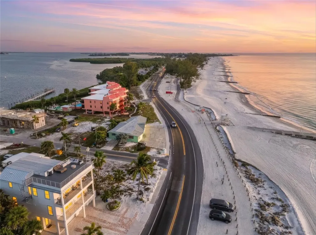 1303 Gulf Drive S Bradenton Beach FL 34217