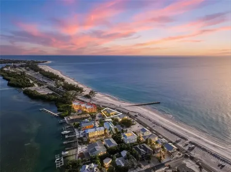 1303 Gulf Drive S Bradenton Beach FL 34217